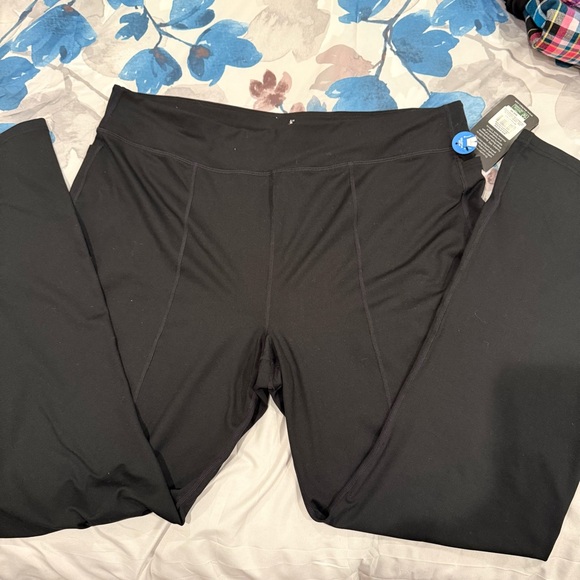 NWT Sketchers flare workout pants with pockets. 3X high waisted slit front legs - Picture 7 of 13